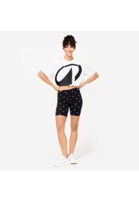 DOMYOS - Koszulka z krótkim rękawem damska Domyos Gym & Pilates crop top. Kolor: biały. Materiał: materiał, włókno, lyocell, bawełna. Długość rękawa: krótki rękaw. Długość: krótkie. Sport: joga i pilates