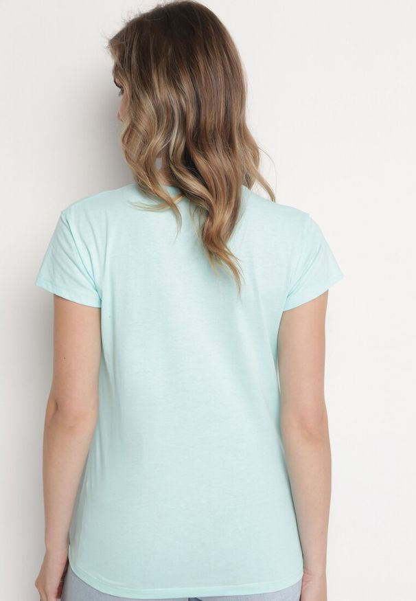 Born2be - Miętowy Bawełniany T-shirt z Prostokątnym Nadrukiem i Brokatem Silpa. Kolor: miętowy. Materiał: bawełna. Wzór: nadruk