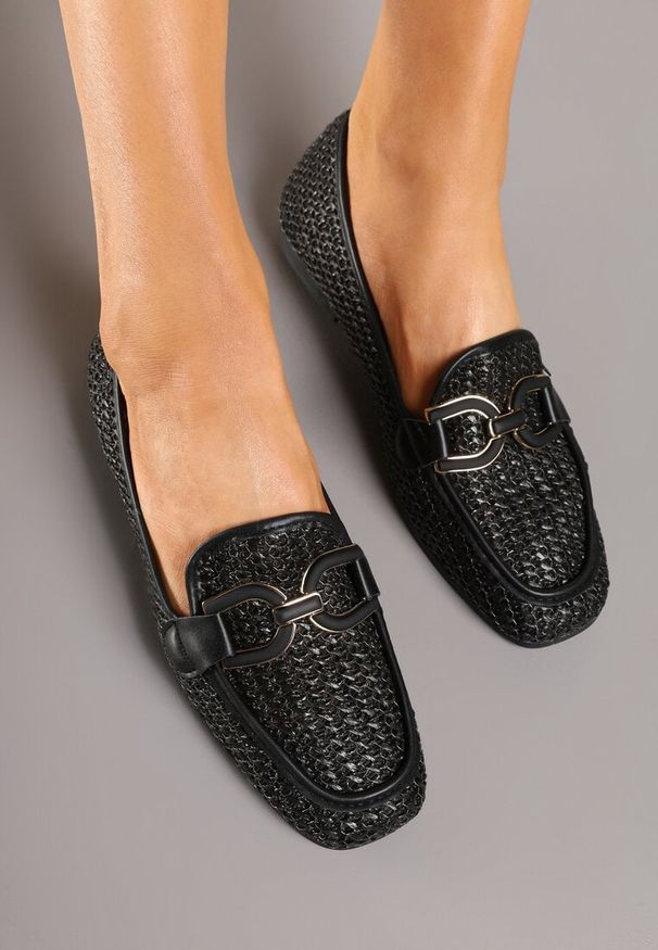 Renee - Czarne Płaskie Mokasyny z Plecioną Cholewką i Klamrą Aranelith. Okazja: na co dzień. Zapięcie: klamry. Kolor: czarny. Materiał: jeans. Szerokość cholewki: normalna. Styl: elegancki, casual