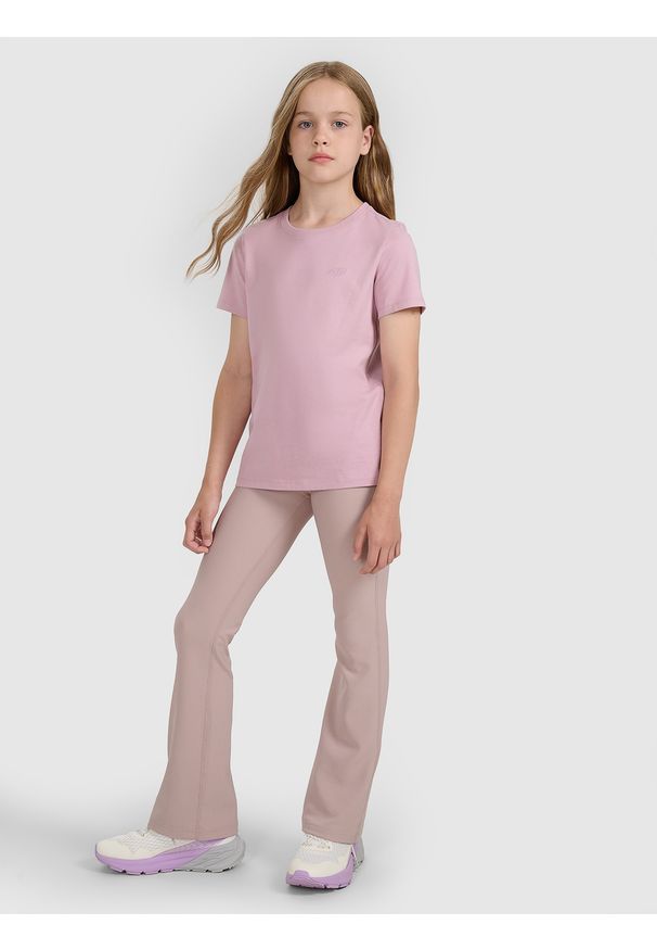 4f - 4F T-shirt oversize gładki dziewczęcy - różowy 140 (9-10 lat). Okazja: na co dzień. Kolor: różowy. Materiał: dzianina, jersey, bawełna. Długość rękawa: krótki rękaw. Długość: krótkie. Wzór: gładki. Sezon: lato. Styl: casual, klasyczny, sportowy