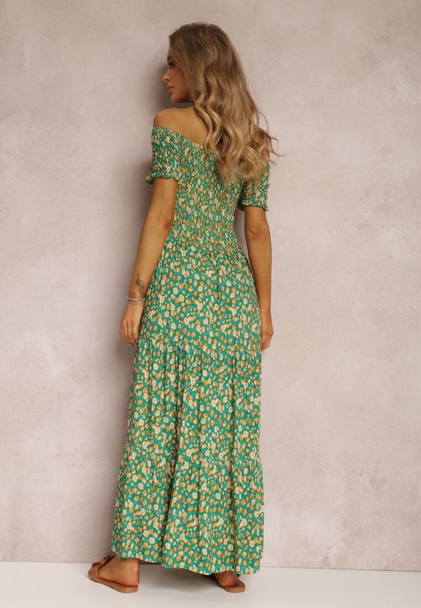 Renee - Zielona Sukienka z Wiskozy Tariya. Typ kołnierza: dekolt hiszpanka. Kolor: zielony. Materiał: wiskoza. Wzór: aplikacja, kwiaty, nadruk, gładki. Styl: boho. Długość: maxi
