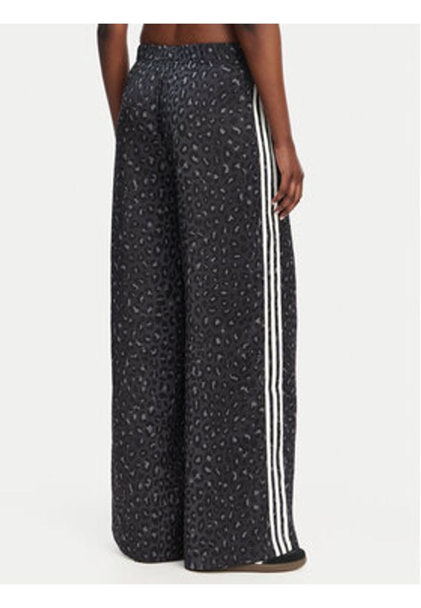 Adidas - adidas Spodnie dresowe Satin KA2667 Szary Wide Leg. Kolor: szary. Materiał: syntetyk