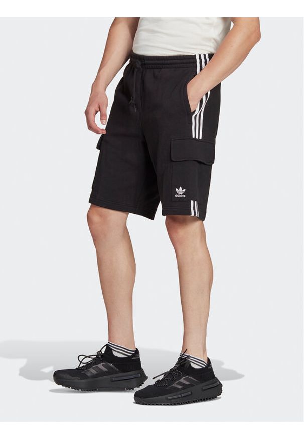 Adidas - adidas Szorty sportowe Adicolor Classics 3-Stripes Cargo Shorts IA6334 Czarny Regular Fit. Kolor: czarny. Materiał: bawełna. Styl: sportowy