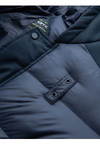 Ombre Clothing - Pikowana długa męska kurtka z dużymi kieszeniami – granatowa V4 OM-JALJ-0165 - XXL. Typ kołnierza: kaptur. Kolor: niebieski. Materiał: poliester, syntetyk, nylon, materiał, tkanina. Długość: długie. Wzór: gładki, aplikacja #10