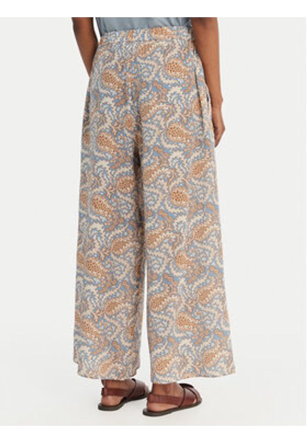 Weekend Max Mara Kuloty Nirvana 2615131132 Błękitny Loose Fit. Kolor: niebieski. Materiał: jedwab