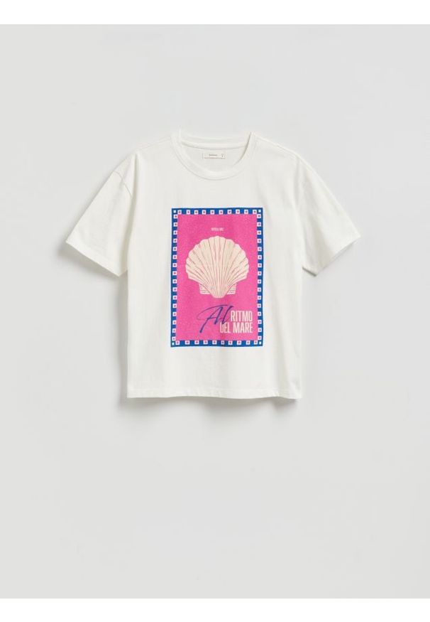 Reserved - T-shirt z nadrukiem - biały. Kolor: biały. Materiał: dzianina, bawełna. Wzór: nadruk