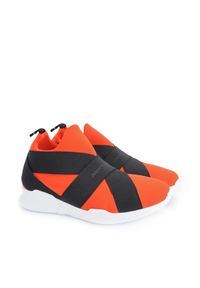 John Galliano Sneakersy "Neoprene" | 5611 E | Mężczyzna | Czarny, Pomarańczowy. Zapięcie: bez zapięcia. Kolor: pomarańczowy, czarny, wielokolorowy. Materiał: tkanina, syntetyk, materiał. Wzór: aplikacja #5