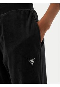 Guess Spodnie dresowe V3BB27 K0232 Czarny Regular Fit. Kolor: czarny. Materiał: syntetyk #2