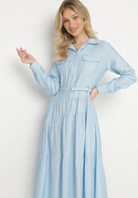 Born2be - Niebieska Wiskozowa Sukienka Ozdobiona Paskiem i Guzikami Ronitte. Okazja: na co dzień. Kolor: niebieski. Materiał: wiskoza. Wzór: aplikacja. Sezon: wiosna, lato. Styl: casual, elegancki, klasyczny #2