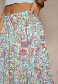Renee - Zielona Spódnica Rozkloszowana High Waist z Motywem Paisley Nevolissa. Okazja: na co dzień. Stan: podwyższony. Kolor: zielony. Wzór: paisley. Styl: casual #3