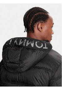 Tommy Jeans Kurtka zimowa DM0DM22044 Czarny Regular Fit. Kolor: czarny. Materiał: syntetyk. Sezon: zima #3