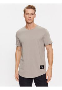 Calvin Klein Jeans T-Shirt J30J323482 Beżowy Regular Fit. Kolor: beżowy. Materiał: bawełna #1