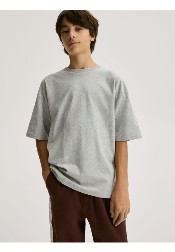 Reserved - Bawełniany t-shirt - jasnoszary. Kolor: szary. Materiał: bawełna