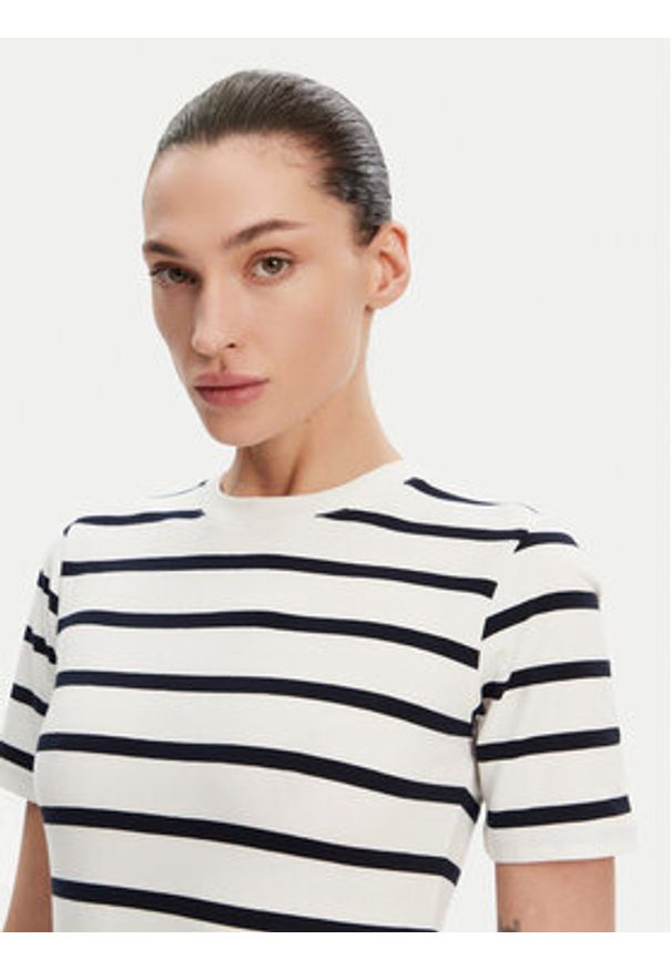 French Connection T-Shirt 76QZB Biały Regular Fit. Kolor: biały. Materiał: bawełna