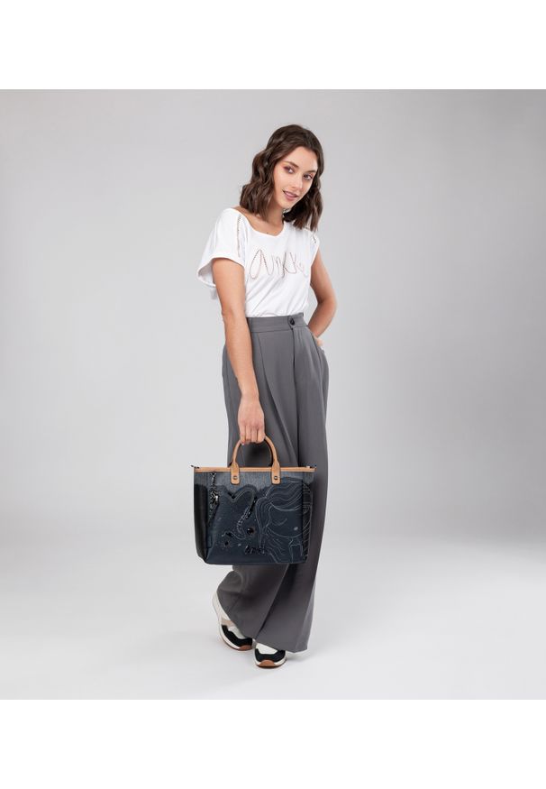 Granatowa Torebka Damska Do Ręki i Na Ramię Anekke Hollywood. Kolor: niebieski. Styl: elegancki, biznesowy, casual. Rodzaj torebki: do ręki