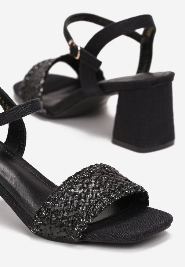 Renee - Czarne Sandały na Słupkowym Obcasie Mariteia. Kolor: czarny. Obcas: na obcasie. Wysokość obcasa: średni