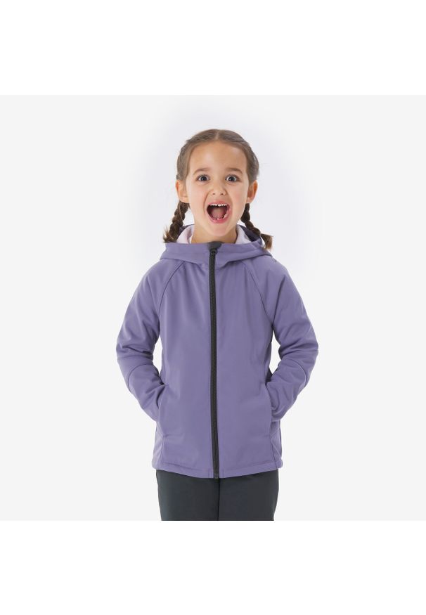 quechua - Kurtka softshell turystyczna dla dzieci Quechua MH900. Kolor: fioletowy. Materiał: poliester, materiał. Sezon: lato. Styl: sportowy
