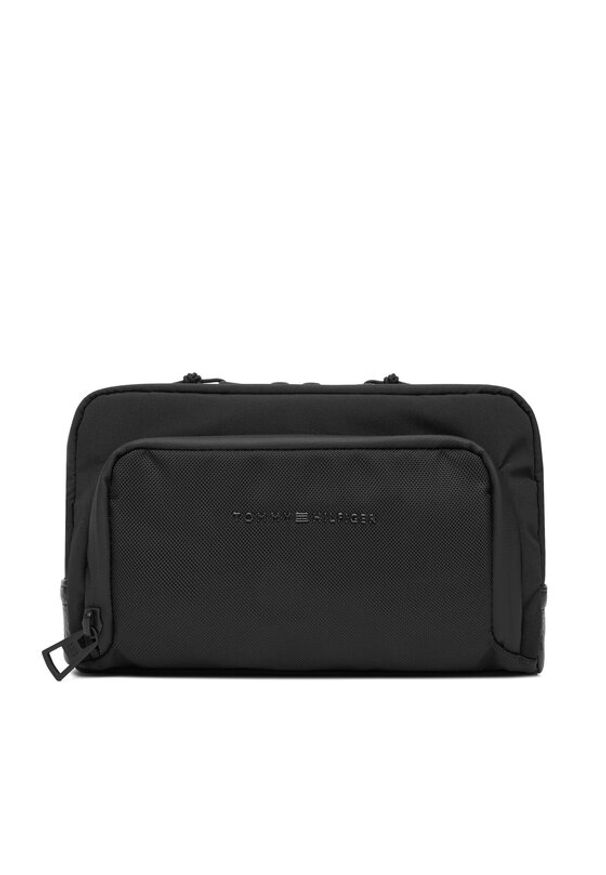 TOMMY HILFIGER - Tommy Hilfiger Kosmetyczka Th Travel Washbag AM0AM13950 Czarny. Kolor: czarny. Materiał: materiał