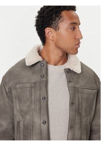 Guess Kurtka z imitacji skóry M5BL0I W2500 Brązowy Regular Fit. Kolor: brązowy. Materiał: skóra #5