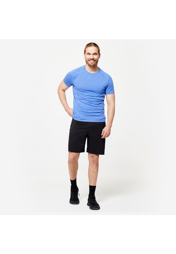 DOMYOS - Koszulka fitness męska Domyos krótki rękaw. Kolor: niebieski, beżowy, wielokolorowy. Materiał: materiał, poliester. Długość rękawa: krótki rękaw. Długość: krótkie. Sport: fitness