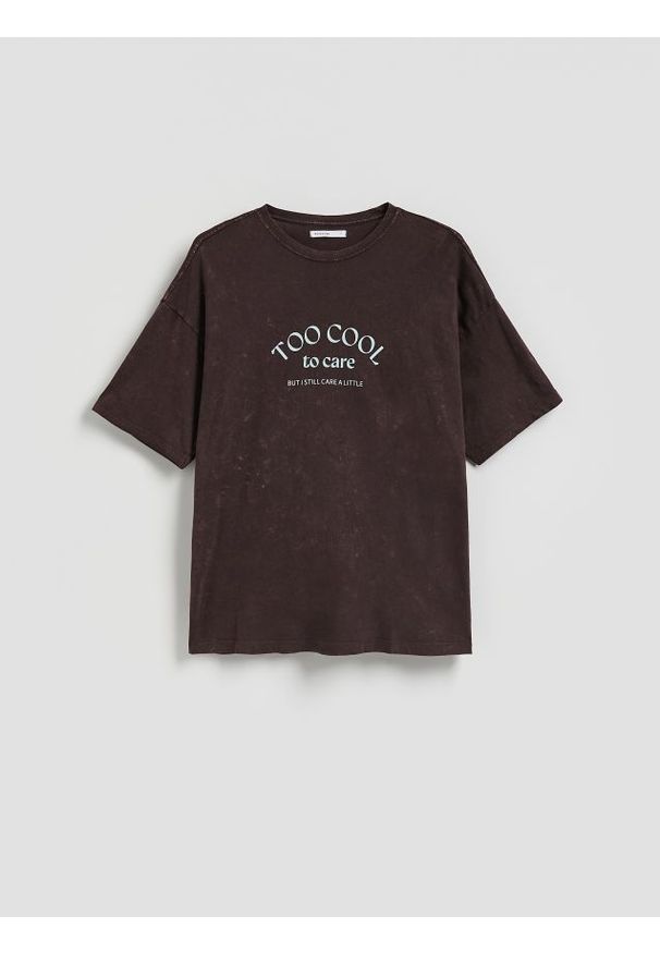 Reserved - T-shirt z napisami - ciemnobrązowy. Kolor: brązowy. Materiał: bawełna. Wzór: napisy