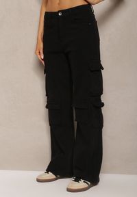 Renee - Czarne Spodnie Typu Bojówki z Bawełny High Waist z Kieszeniami Zefara. Stan: podwyższony. Kolor: czarny. Materiał: bawełna