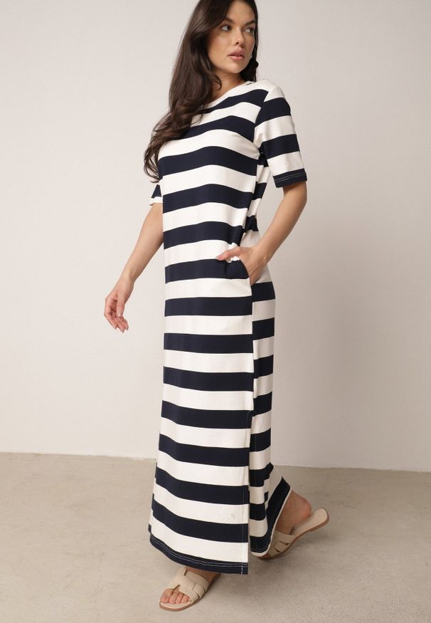 Born2be - Biało-Czarna Pudełkowa Sukienka z Bawełny w Poziome Paski Diove. Okazja: do pracy, na co dzień, na spacer. Kolor: biały. Materiał: bawełna. Wzór: paski. Typ sukienki: proste. Styl: klasyczny, casual