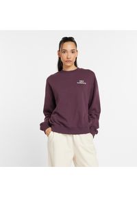 Bluza damska New Balance WT43559PLN – fioletowa. Kolor: fioletowy. Materiał: bawełna, poliester, dresówka, prążkowany. Styl: klasyczny