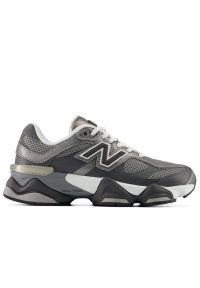 Buty młodzieżowe New Balance G90603BN - szare. Kolor: szary. Materiał: materiał, syntetyk, guma. Szerokość cholewki: normalna. Sport: turystyka piesza #1