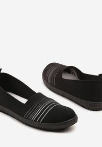 Renee - Czarne Tenisówki Ozdobione Paskami Heloti. Okazja: na co dzień. Zapięcie: pasek. Kolor: czarny. Materiał: jeans. Wzór: aplikacja. Styl: casual #4