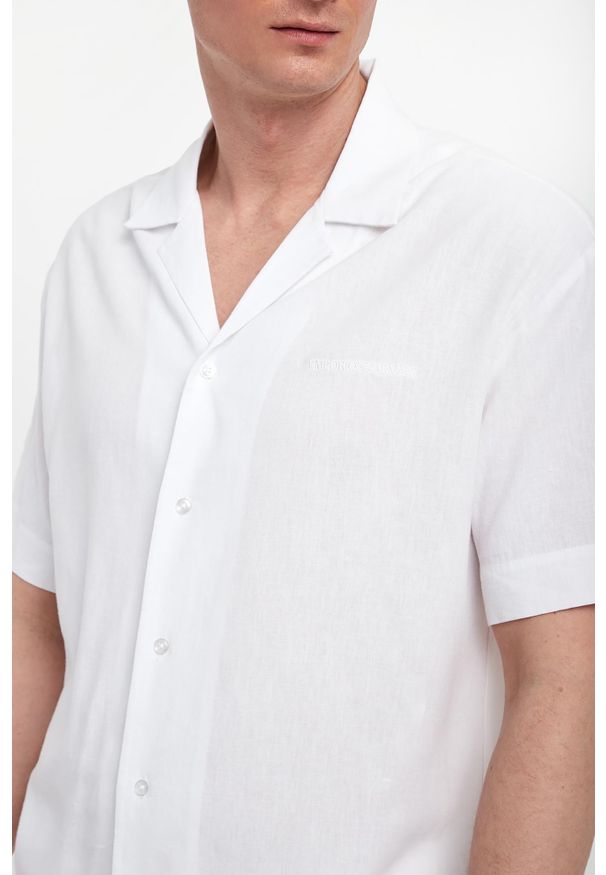 Emporio Armani Swimwear - Koszula męska z krótkim rękawem EMPORIO ARMANI SWIMWEAR. Długość rękawa: krótki rękaw. Długość: krótkie