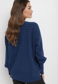 Born2be - Granatowy Klasyczny Sweter z Rękawami Nietoperza Steresa. Kolor: niebieski. Długość rękawa: długi rękaw. Długość: długie. Styl: klasyczny #4
