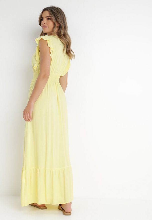 Born2be - Żółta Sukienka Hypsanie. Typ kołnierza: dekolt kopertowy. Kolor: żółty. Materiał: wiskoza. Typ sukienki: kopertowe. Długość: maxi