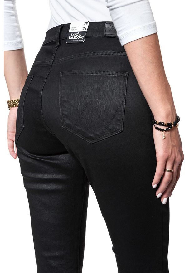 Wrangler - WRANGLER HIGH RISE SKINNY COATED BLACK W27HWT067 112128139. Stan: podwyższony
