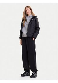 Puma Kurtka przejściowa Ess 688383 01 Czarny Regular Fit. Kolor: czarny. Materiał: syntetyk #3
