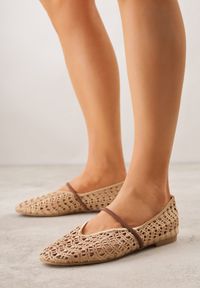Born2be - Beżowe Ażurowe Balerinki z Imitacji Plecionki z Paskiem Naeraea. Okazja: na co dzień. Zapięcie: pasek. Kolor: brązowy. Materiał: len. Wzór: ażurowy. Sezon: wiosna, lato. Styl: casual, klasyczny #2