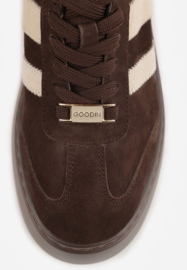 Born2be - Ciemnobrązowe Skórzane Sneakersy na Grubej Podeszwie z Geometrycznym Wzorem Rivimi. Okazja: na co dzień. Kolor: brązowy. Materiał: skóra. Wzór: geometria