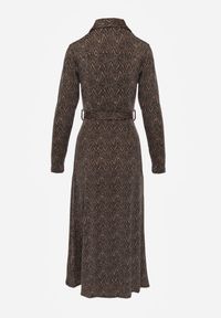 Renee - Brązowa Koszulowa Sukienka Midi z Wiązanym Paskiem Xudilla. Kolor: brązowy. Materiał: materiał. Typ sukienki: koszulowe. Długość: midi #7