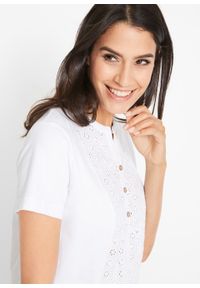 Bluzka shirtowa z haftem angielskim bonprix biały. Kolor: biały. Materiał: bawełna. Wzór: haft #2