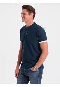 Ombre Clothing - Koszulka męska polo bez kołnierzyka - granatowa V4. Typ kołnierza: polo, bez kołnierzyka. Kolor: niebieski. Materiał: bawełna. Długość: długie