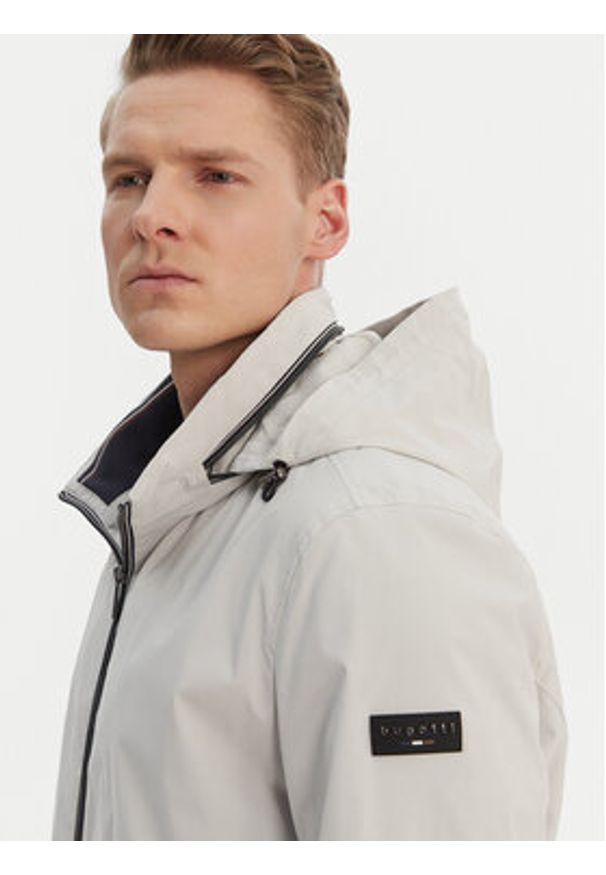 Bugatti Kurtka przejściowa 173100-11031 Écru Regular Fit. Kolor: kremowy. Materiał: syntetyk