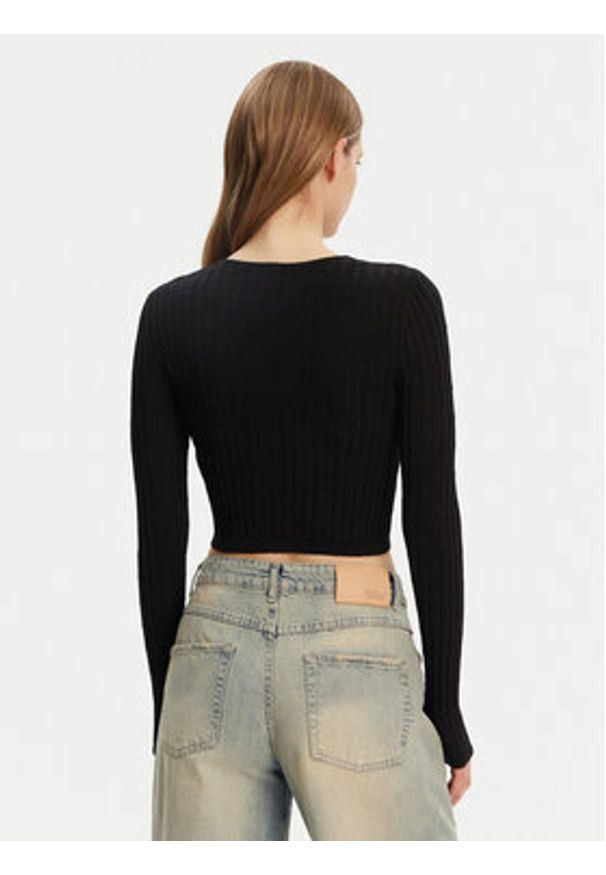only - ONLY Sweter Meddi 15339582 Czarny Cropped Fit. Kolor: czarny. Materiał: wiskoza
