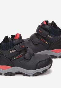 Born2be - Granatowo-Czerwone Botki Sportowe z Rzepami Yoto. Okazja: na uczelnię. Zapięcie: rzepy. Kolor: niebieski. Materiał: jeans. Wzór: kolorowy. Styl: sportowy #3