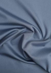 Renee - Jasnoniebieski Klasyczny T-shirt o Gładkim Wykończeniu Rhethine. Kolor: niebieski. Materiał: jeans, zamsz. Długość: krótkie. Wzór: gładki. Styl: klasyczny #4