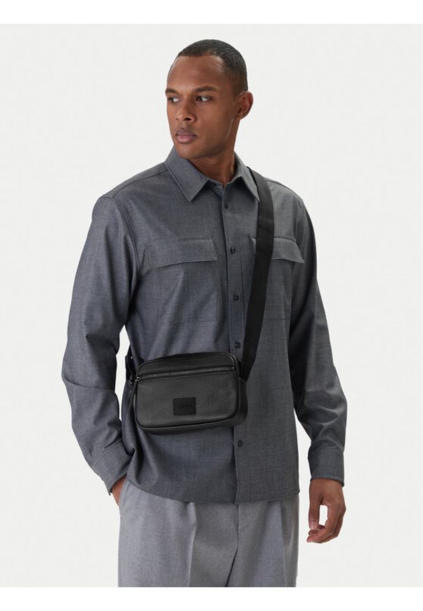 Hugo - HUGO Saszetka 50558454 Czarny. Kolor: czarny. Materiał: skóra