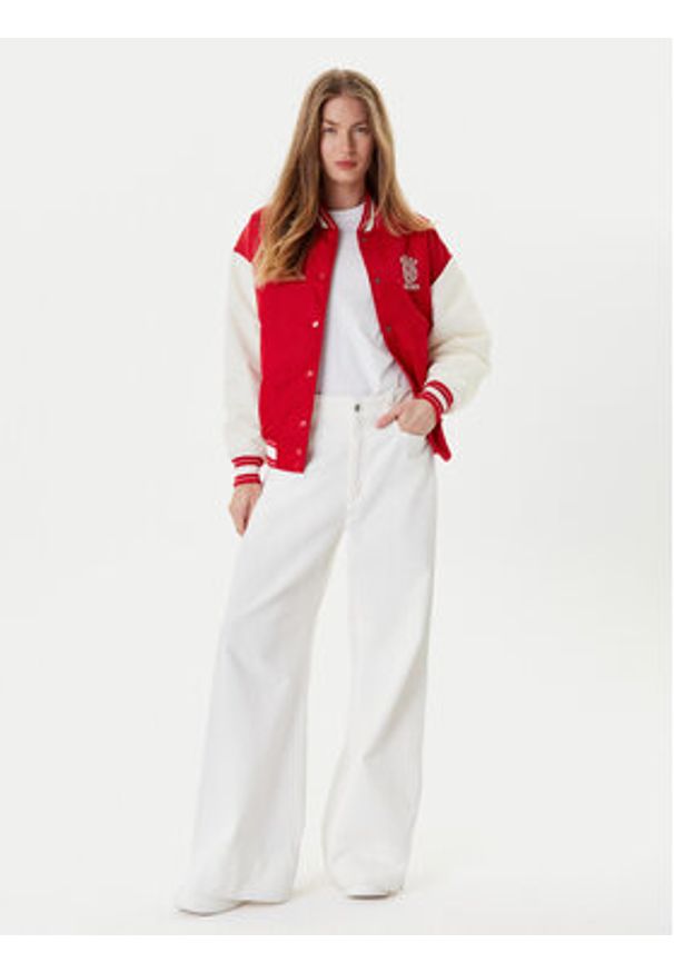 Guess Jeans Kurtka bomber W5YL15 WHAA2 Czerwony Regular Fit. Kolor: czerwony. Materiał: syntetyk