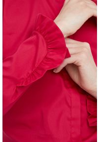 Mos Mosh koszula damska kolor fioletowy slim ze stójką. Typ kołnierza: kołnierzyk stójkowy. Kolor: różowy. Materiał: tkanina, bawełna, poliamid. Długość rękawa: długi rękaw. Długość: długie. Wzór: gładki #4