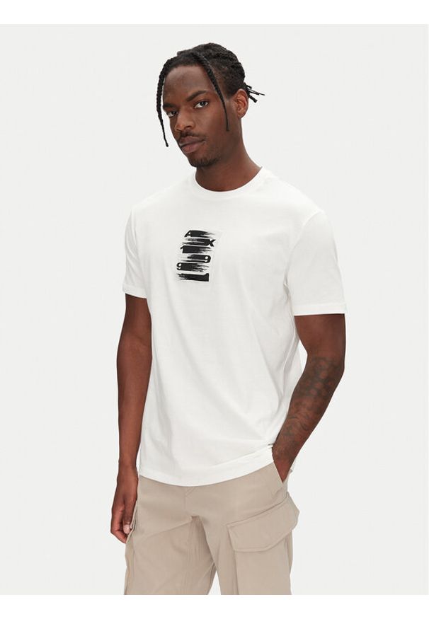 Armani Exchange T-Shirt XM000548 AF10362 U0009 Biały Regular Fit. Kolor: biały. Materiał: bawełna
