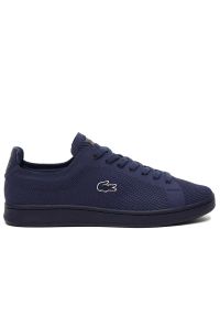 Buty Lacoste Carnaby Piquee 745SMA0023-95K - granatowe. Okazja: na co dzień. Zapięcie: sznurówki. Kolor: niebieski. Materiał: guma, syntetyk, nylon, poliester. Szerokość cholewki: normalna. Wzór: aplikacja, napisy #1