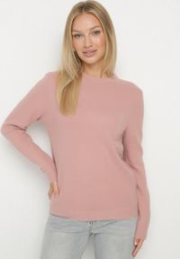 Born2be - Różowy Sweter z Wełną w Klasycznym Stylu Firrive. Okazja: na co dzień. Kolor: różowy. Materiał: wełna. Styl: klasyczny